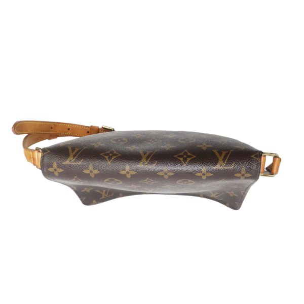 5 Louis Vuitton Shoulder Bag Monogram Musette Tango Short