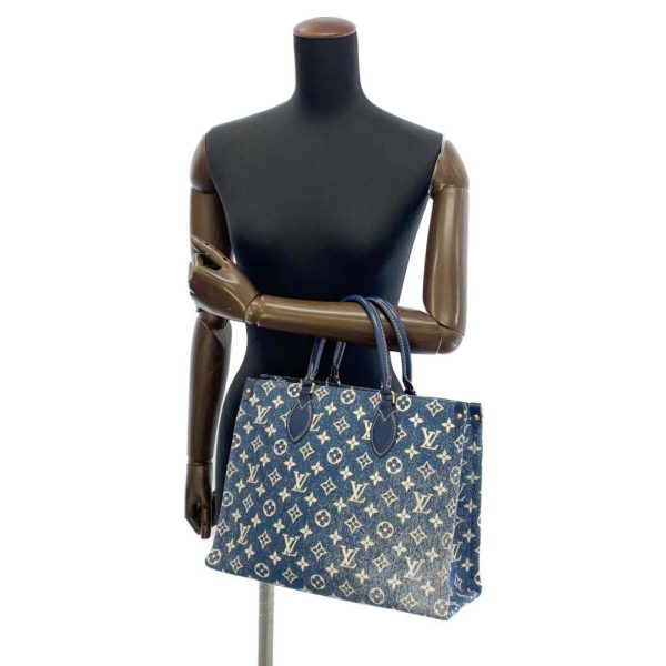 5 Louis Vuitton OnTheGo MM Monogram Jacquard Denim Tote Bag