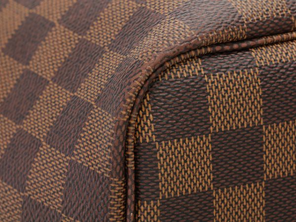 6 Louis Vuitton Neverfull GM Tote Bag