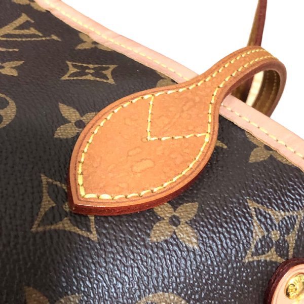 6 Louis Vuitton Neverfull PM Monogram Tote Bag