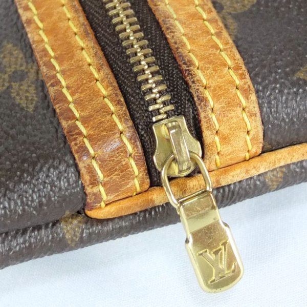 6 Louis Vuitton Pochette Bosphore Monogram Shoulder Bag