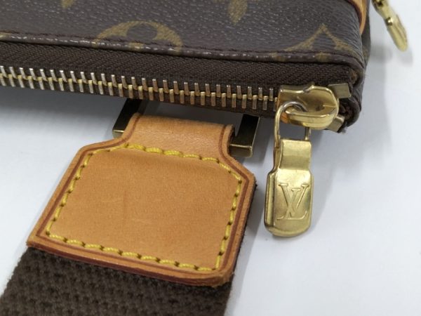 6 Louis Vuitton Shoulder Bag Pochette Bosphore Monogram