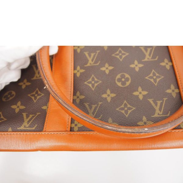 6 Louis Vuitton Weekend Monogram Handbag Red