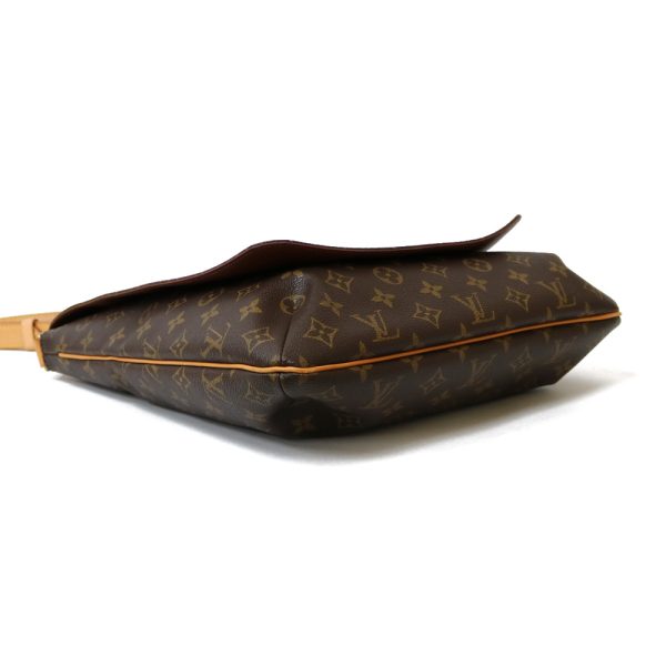 6 Louis Vuitton Musette Monogram Shoulder Bag Brown