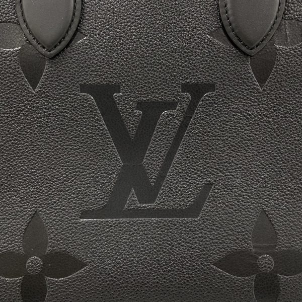 6 Louis Vuitton OnTheGo MM Shoulder Bag Monogram Implant Noir Black