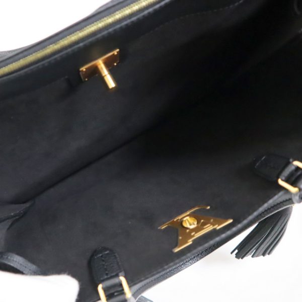 6 Louis Vuitton LockMe 2way Shoulder Bag Noir