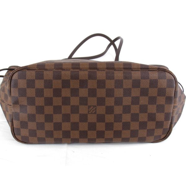 6 Louis Vuitton Neverfull MM Tote Bag Damier Canvas