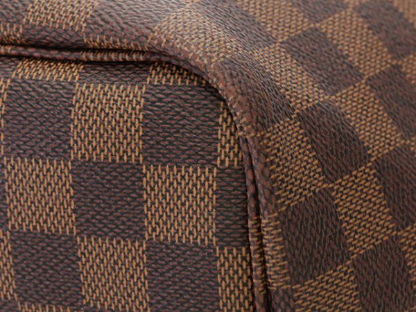 7 Louis Vuitton Neverfull GM Tote Bag