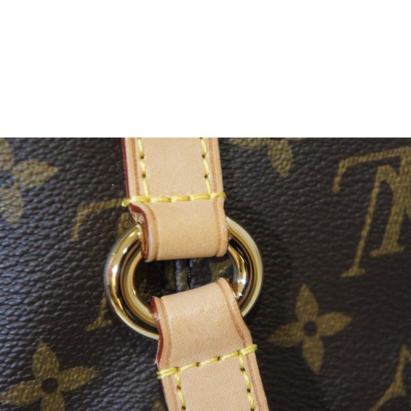 7 Louis Vuitton Totally MM Monogram