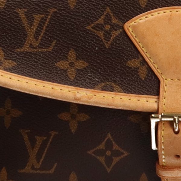 7 Louis Vuitton Sologne Monogram Shoulder Bag