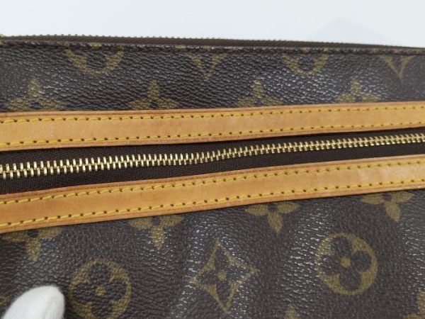 7 Louis Vuitton Shoulder Bag Pochette Bosphore Monogram