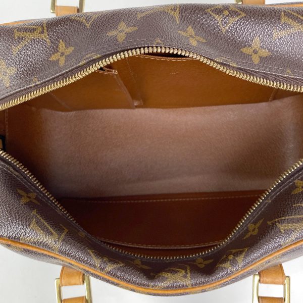 7 Louis Vuitton Cite MM Shoulder Bag Monogram Brown