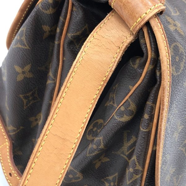 7 Louis Vuitton Monogram Saumur 35 Shoulder Bag