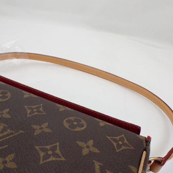 7 Louis Vuitton Monogram Recital Handbag