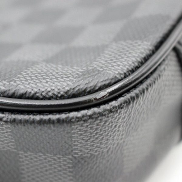 7 Louis Vuitton Damier Graphite Ambrel Waist Pouch