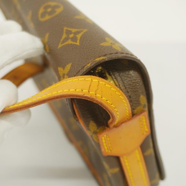 8 Louis Vuitton Shoulder Bag Monogram