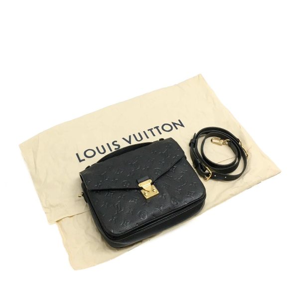 8 Louis Vuitton Pochette Metis MM Monogram Implant Handbag Shoulder Bag