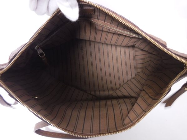 8 Louis Vuitton Implant Avane Brown Lumineuse PM Shoulder Bag