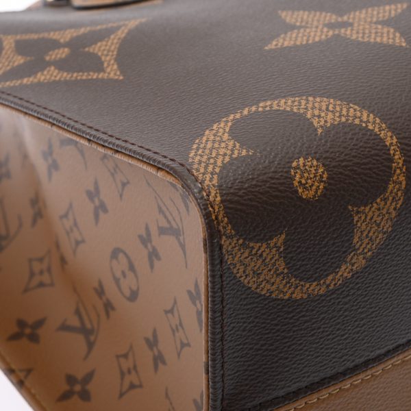 8 Louis Vuitton Monogram Reverse On The Go MM Monogram Canvas 2 Way Bag Brown