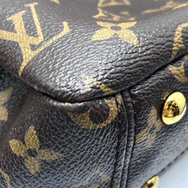 9 Louis Vuitton Pallas BB Monogram Shoulder Bag