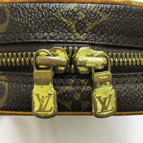 9 Louis Vuitton Pochette Ganju Monogram Body Bag