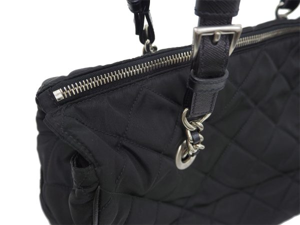 OLYMPUS DIGITAL CAMERA Prada Quilted Canvas Chain Shoulder Tote Bag