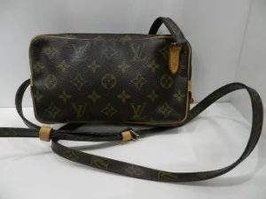 download Louis Vuitton Ambrel Infinity Pouch Bag Onyx