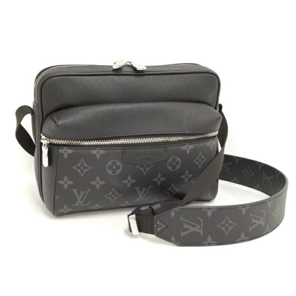 download Louis Vuitton Taigarama Outdoor Messenger Bag