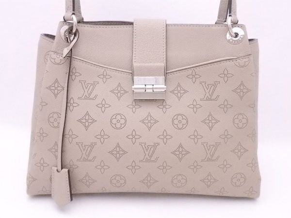 e53450a 1 Louis Vuitton Shoulder Bag Monogram Mahina Sable