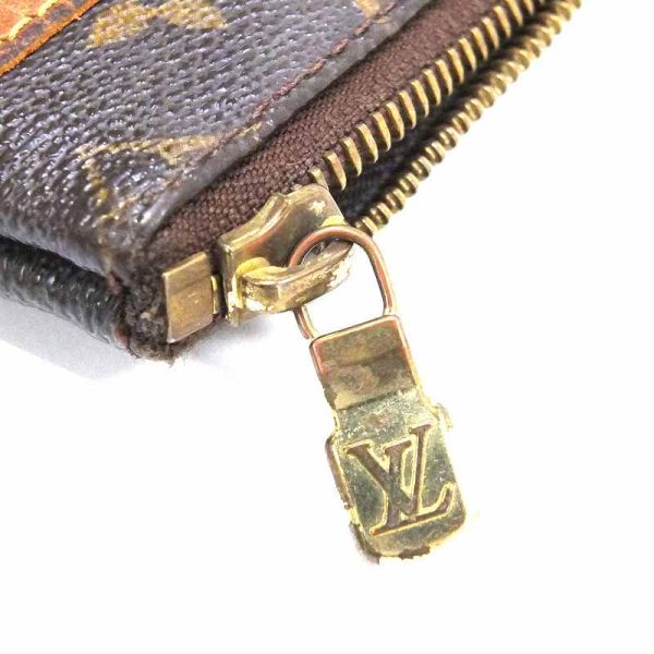 imgrc0077678140 Louis Vuitton Pochette Bosphore Shoulder Bag