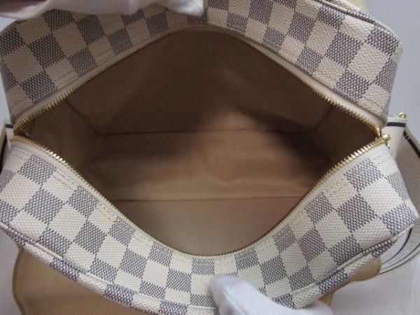 imgrc0081622822 Louis Vuitton Naviglio Damier Shoulder Bag