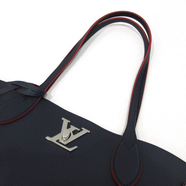 imgrc0089954514 Louis Vuitton Lock Me Go Tote Bag Navy