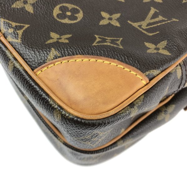 imgrc0109097814 Louis Vuitton Monogram Amazon Shoulder Bag