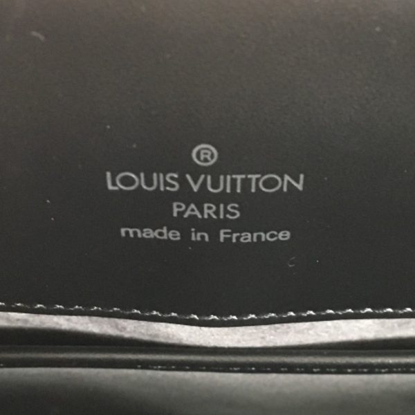 k30415529 8 Louis Vuitton Epi Reverie Noir Black Shoulder Bag