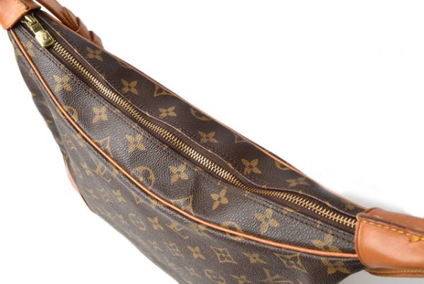 m21091b 33 lv 6 Louis Vuitton Shoulder Bag Monogram Boulogne