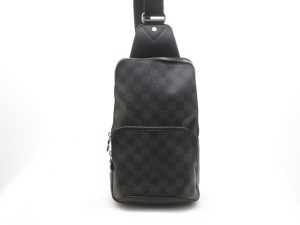 1 Gucci GG Shoulder Bag Black