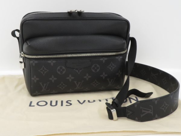 10 Louis Vuitton Outdoor Messenger PM Monogram Eclipse Leather Black