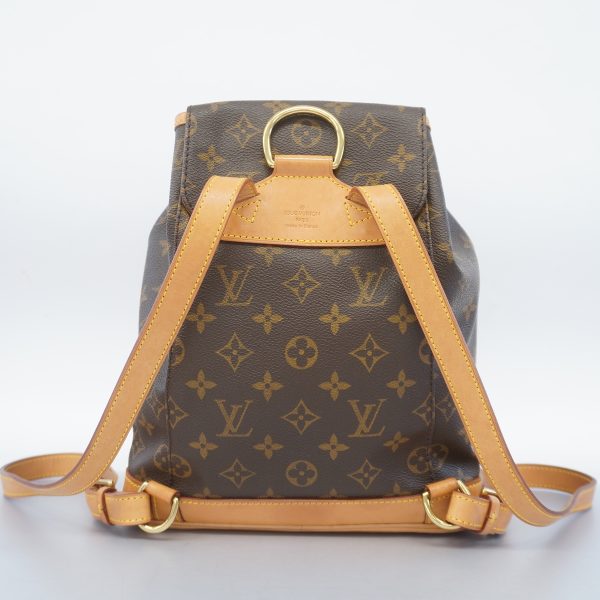 11 Louis Vuitton Rucksack Monogram Montsouris Backpack MM