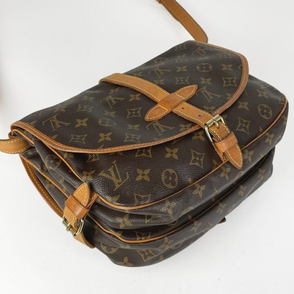 2 Louis Vuitton Saumur 30 Crossbody Shoulder Bag Monogram Brown