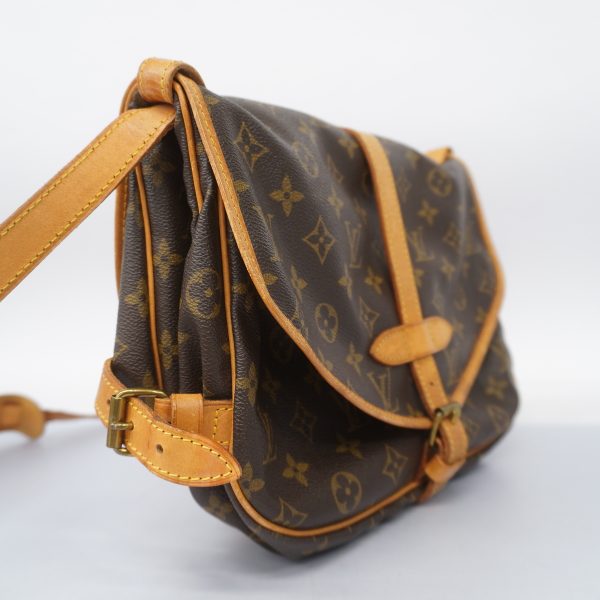 2 Louis Vuitton Shoulder Bag Monogram Saumur 30