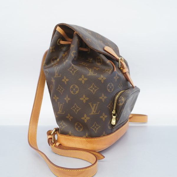 2 Louis Vuitton Rucksack Monogram Montsouris Backpack MM