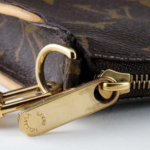 211305 Louis Vuitton Monogram Accessory Pouch Eva