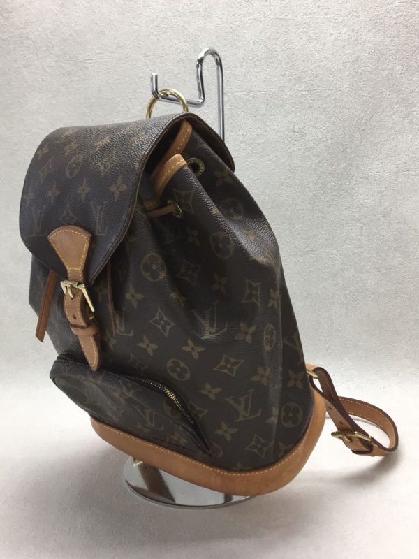 2300037175510 02 Louis Vuitton Montsuri MM Backpack Rucksack