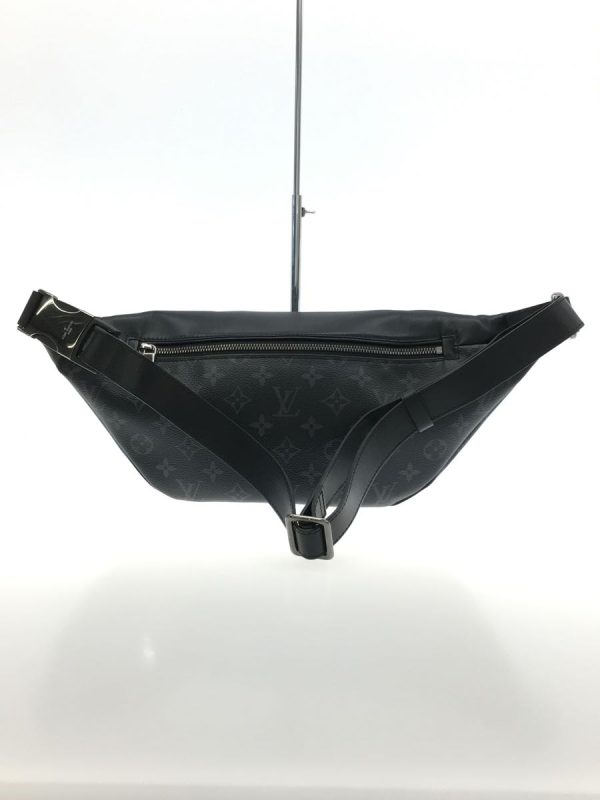 2338971283718 03 Louis Vuitton Discovery Monogram Eclipse Bum Bag