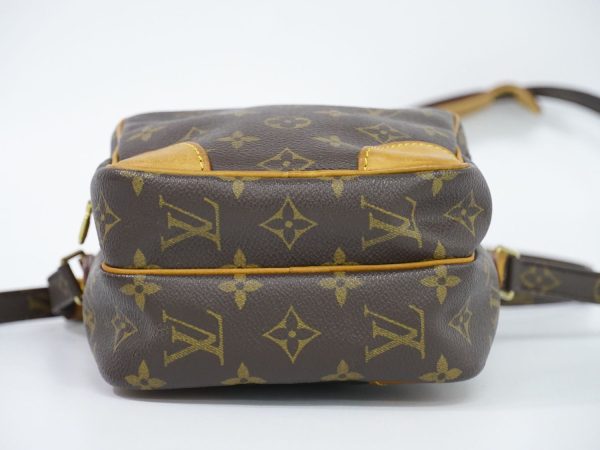 3 Louis Vuitton LV Monogram Shoulder Bag Pochette Brown