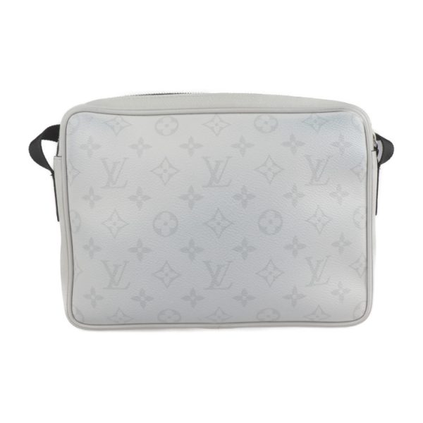 3 Louis Vuitton Outdoor Messenger PM Shoulder Bag