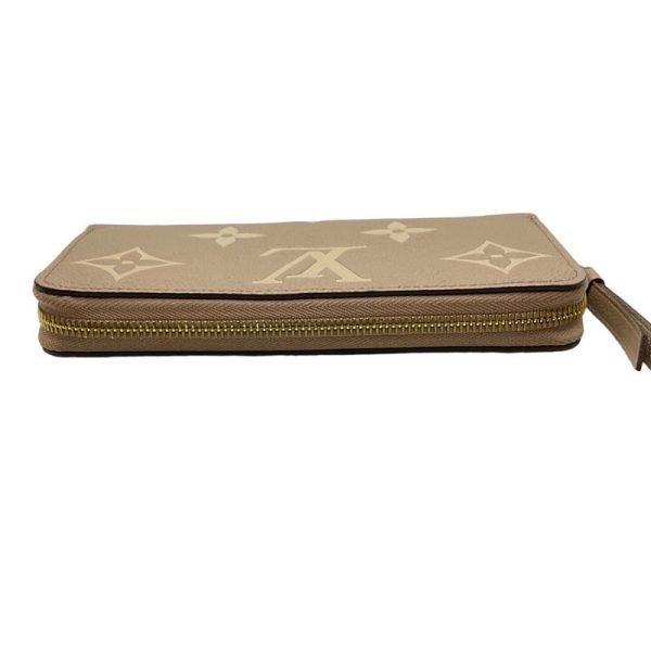 4 Louis Vuitton Zippy Wallet Monogram Implant Tourtrail