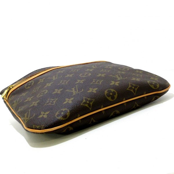 4 Louis Vuitton Pochette Bosphore Shoulder Bag Monogram Canvas