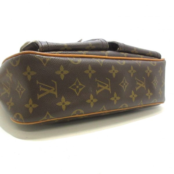 4 Louis Vuitton Hudson GM Shoulder Bag Monogram