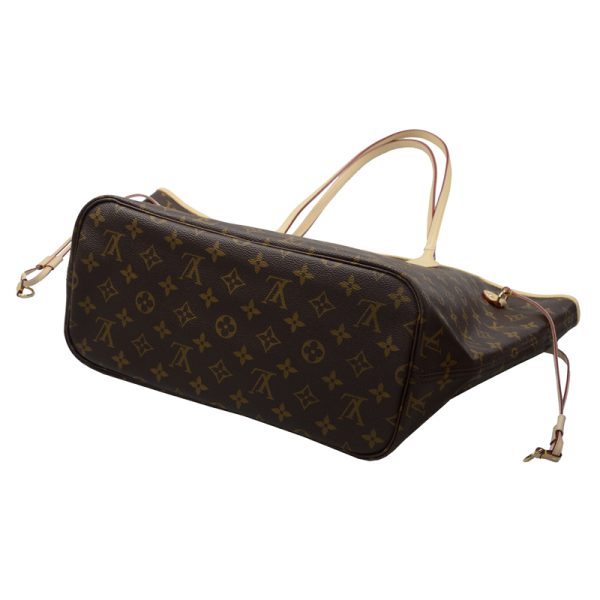 4 Louis Vuitton Neverfull MM Monogram Canvas Shoulder Bag